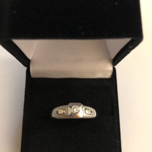 Solid 18k White Gold Diamond Bezel Set Ring
